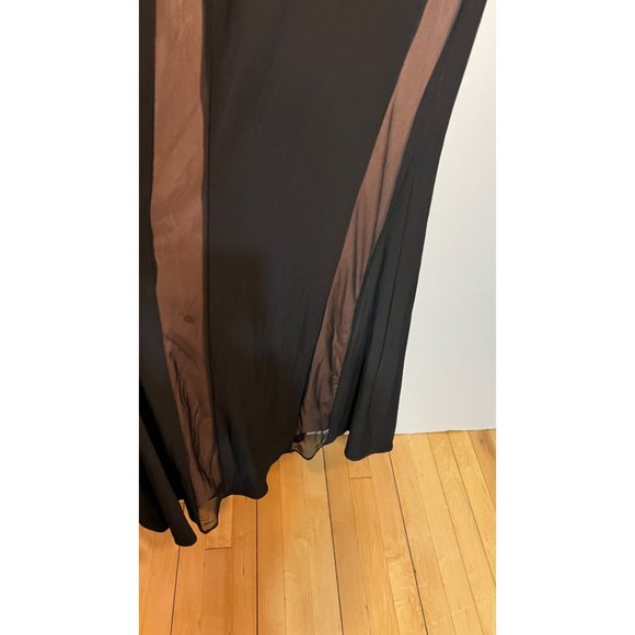 Morgan and Co. Floor Length Gown - Picture 4 of 9